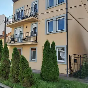  Apartament Place